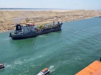 Kızıldeniz'deki gerilim Süveyş Kanalı gelirlerini yüzde 23,5 düşürdü
