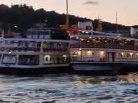 İstanbul'da dümeni kilitlenen vapurun yolcuları başka gemiye nakledildi