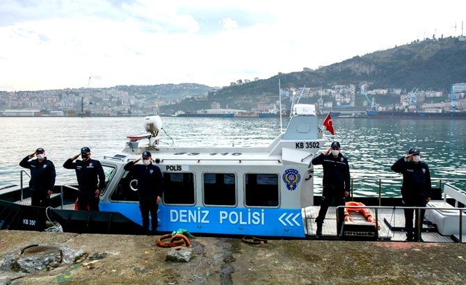 deniz_polisi_1-002.jpg